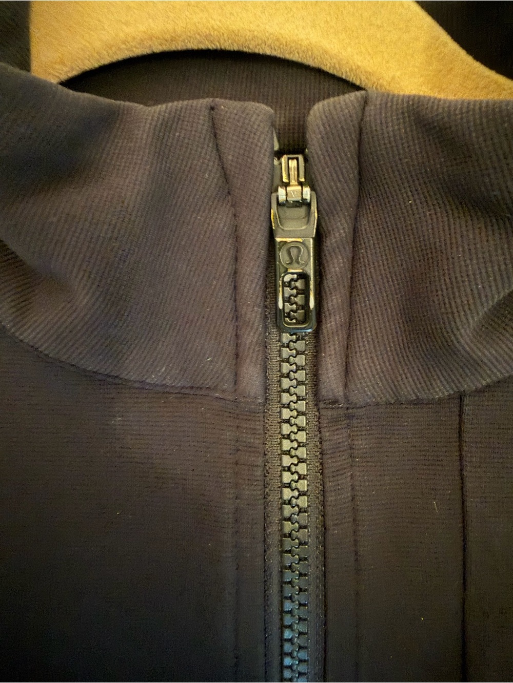 lululemon athletica Men's Black Sojourn Jacket Size XS - Picture 6 of 11